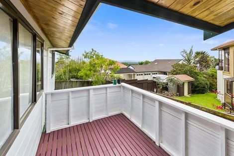 Photo of property in 26 Santa Monica Place, Goodwood Heights, Auckland, 2105