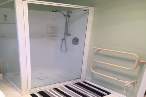 Photo of property in 6 Fettes Crescent, Seatoun, Wellington, 6022