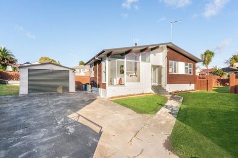 Photo of property in 39 Thornlow Street, Glendene, Auckland, 0602