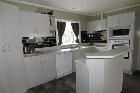 Photo of property in 120 Stobo Street, Grasmere, Invercargill, 9810