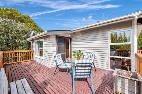Photo of property in 4 Seabar Place, Glen Eden, Auckland, 0602