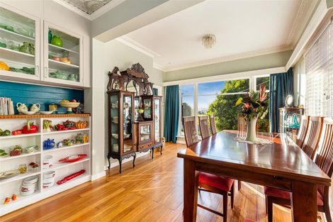 Photo of property in 7 Waterfront Road, Mangere Bridge, Auckland, 2022