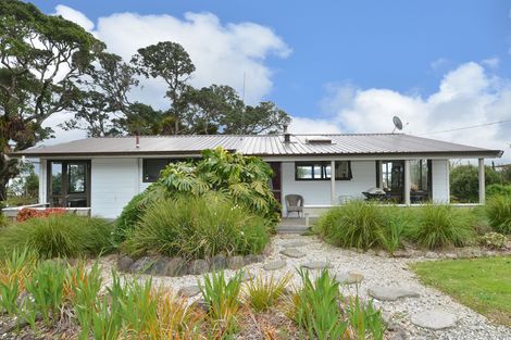 Photo of property in 136 Reotahi Road, Whangarei Heads, Whangarei, 0174