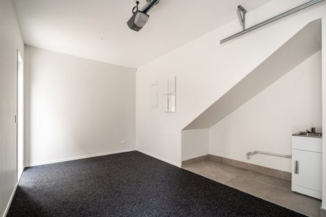 Photo of property in 6b Pax Avenue, Forrest Hill, Auckland, 0620