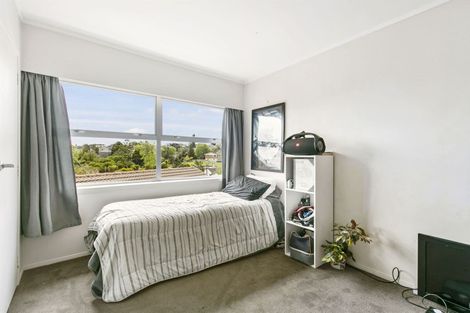 Photo of property in 1/11 Charles Dickens Drive, Mellons Bay, Auckland, 2014