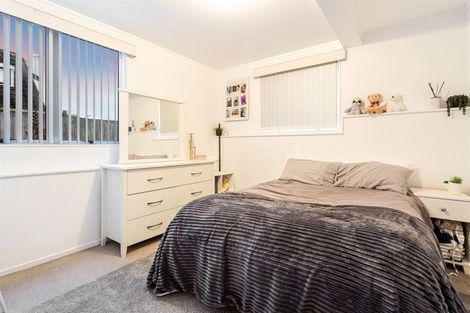 Photo of property in 8 Sari Place, Massey, Auckland, 0614