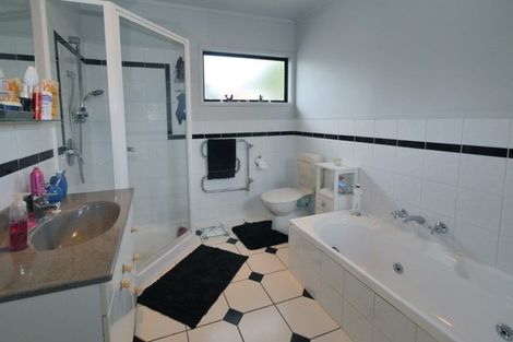 Photo of property in 2 Kotuku Street, Maunu, Whangarei, 0110