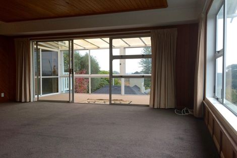 Photo of property in 3 Hillside Crescent North, Leigh, Auckland, 0985