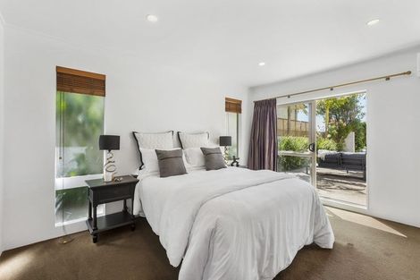 Photo of property in 825 Beach Road, Browns Bay, Auckland, 0630