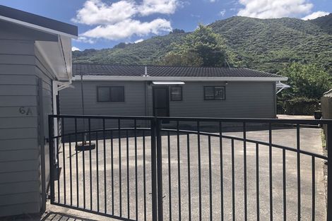 Photo of property in 6a Laredo Grove, Totara Park, Upper Hutt, 5018