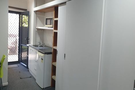 Photo of property in 21 Caversham Drive, Torbay, Auckland, 0630
