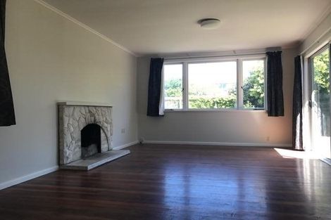 Photo of property in 4 Grainger Road, Te Atatu South, Auckland, 0610