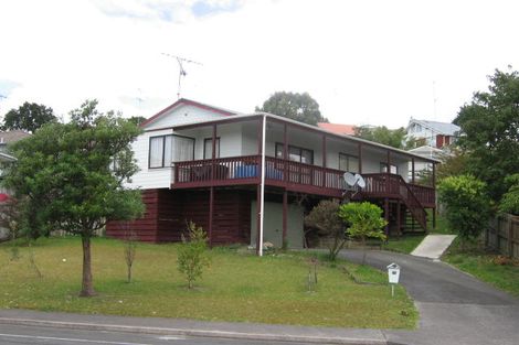 Photo of property in 75 Trias Road, Totara Vale, Auckland, 0629