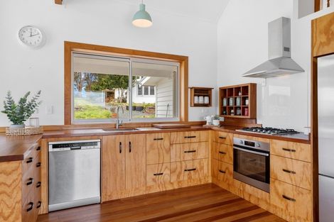 Photo of property in 169 Te Toiroa Road, Ngunguru, Whangarei, 0173