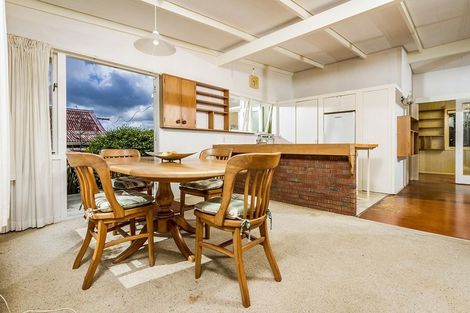 Photo of property in 16 David Street, Bayswater, Auckland, 0622