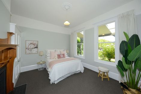 Photo of property in 14 Weston Road, St Albans, Christchurch, 8052