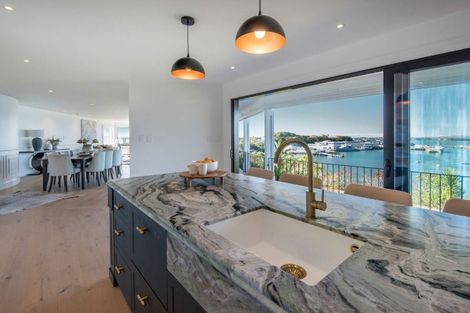 Photo of property in 31a Stanley Point Road, Stanley Point, Auckland, 0624
