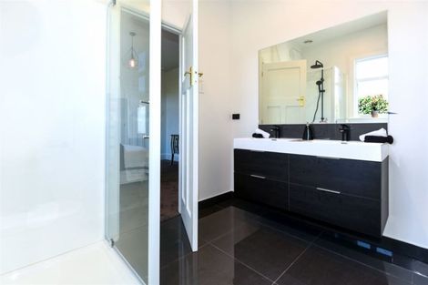 Photo of property in 18 Studholme Street, Somerfield, Christchurch, 8024