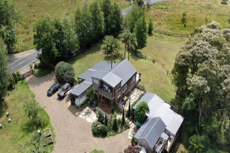 Photo of property in 540 Kawakawa-orere Road, Orere Point, Papakura, 2585