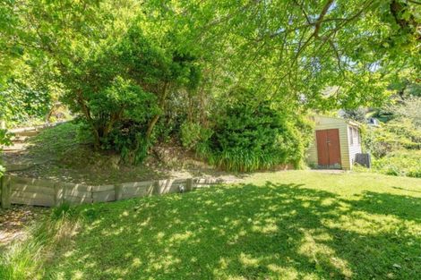 Photo of property in 16 Frederick Street, Tawa, Wellington, 5028