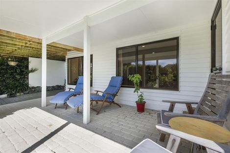 Photo of property in 100a Mellons Bay Road, Mellons Bay, Auckland, 2014
