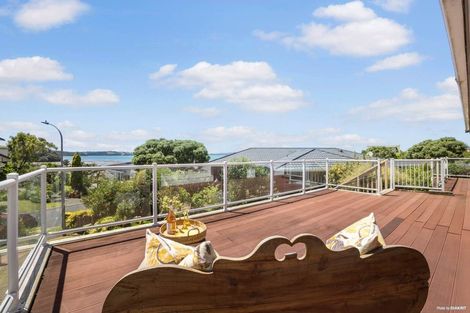 Photo of property in 4 Merehai Place, Snells Beach, 0920