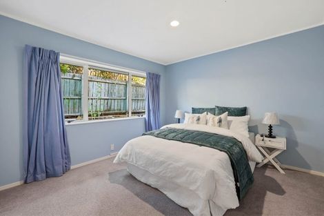 Photo of property in 33 Wiltshire Place, Somerville, Auckland, 2014