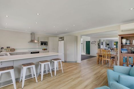 Photo of property in 71 Te Puia Drive, Aotea, Porirua, 5024