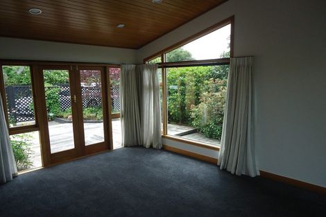 Photo of property in 9 Parkstone Avenue, Ilam, Christchurch, 8041