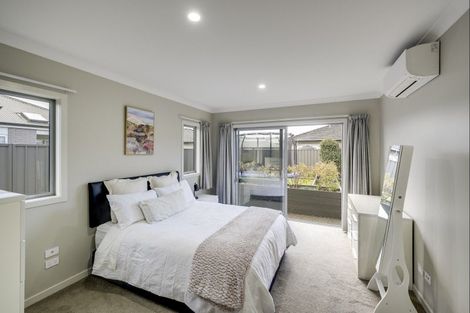 Photo of property in 16 Mckay Close, Frimley, Hastings, 4120