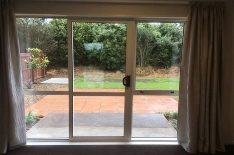 Photo of property in 6 Perrin Place, Darfield, 7510