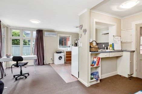 Photo of property in 1/236 Stuart Street, Dunedin Central, Dunedin, 9016