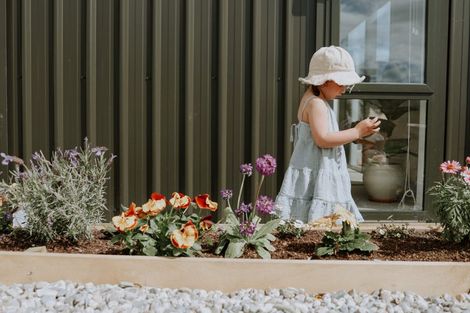 Photo of property in 17 Tuke Lane, Wanaka, 9305