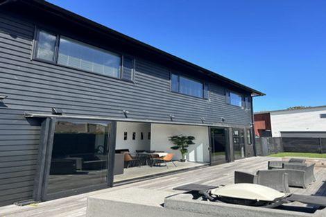 Photo of property in 4 Tapuwae Way, Mangere Bridge, Auckland, 2022