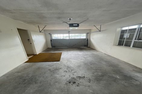 Photo of property in 84 Granville Drive, Massey, Auckland, 0614