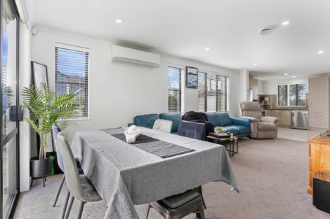 Photo of property in 69 Saddleback Crescent, Papakura, 2110