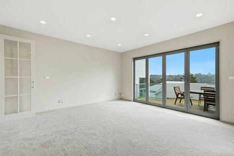 Photo of property in 122 Kittiwake Drive, Schnapper Rock, Auckland, 0632