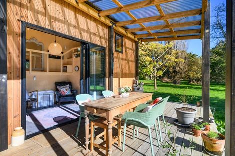 Photo of property in 914 Napier Road, Whakarongo, Palmerston North, 4470