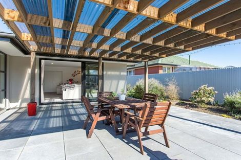 Photo of property in 93 Bickerton Street, Wainoni, Christchurch, 8061