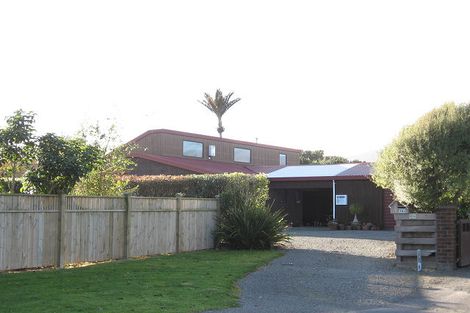 Photo of property in 14 Oriwa Crescent, Otaki, 5512