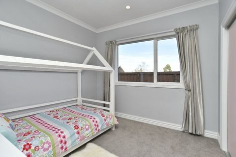 Photo of property in 8 Highfield Lane, Rangiora, 7400