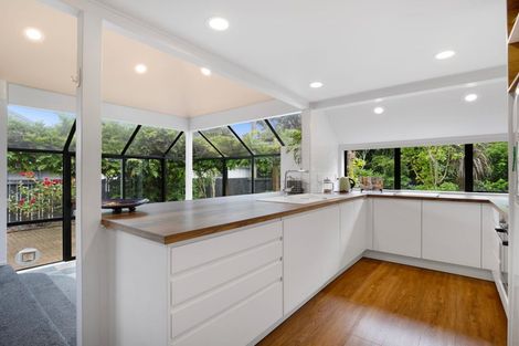 Photo of property in 4 Libra Place, Kawaha Point, Rotorua, 3010