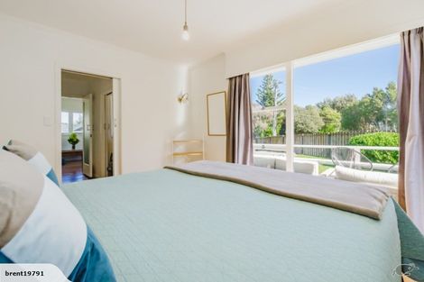 Photo of property in 19 Jeep Road, Raumati South, Paraparaumu, 5032