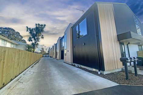 Photo of property in 2/55 Mathesons Road, Phillipstown, Christchurch, 8011