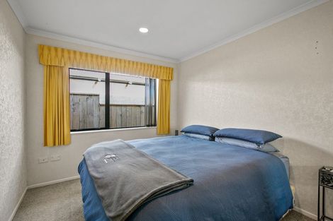 Photo of property in 2 Sanders Avenue, Westown, New Plymouth, 4310