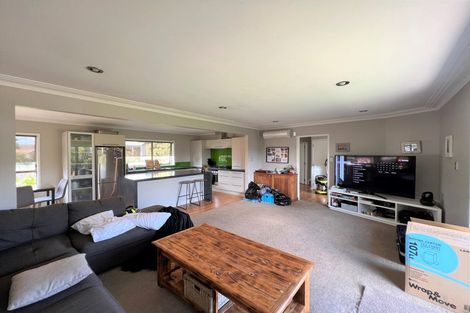 Photo of property in 10 Rene Place, Sunnyhills, Auckland, 2010