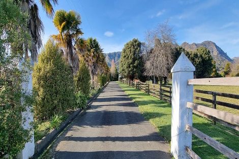 Photo of property in 648 Abel Tasman Drive, Clifton, Takaka, 7183