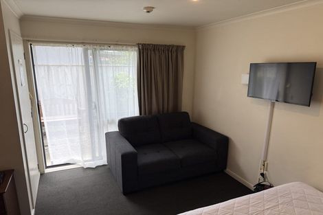 Photo of property in 11 Ruahine Street, Roslyn, Palmerston North, 4414