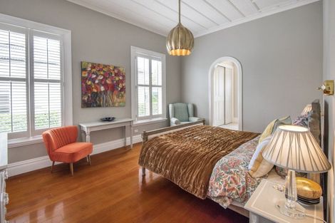 Photo of property in 15 Jubilee Avenue, Devonport, Auckland, 0624