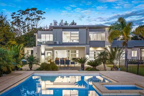 Photo of property in 19 Messenger Road, Stillwater, Silverdale, 0993